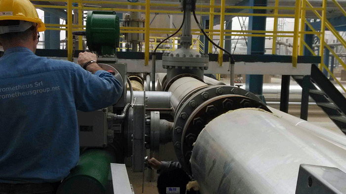 安裝中的閥門消防箱 安裝中的閥門消防箱