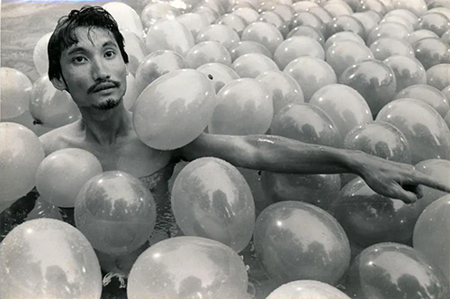 徐克 導(dǎo)演 攝于80年代 徐克 導(dǎo)演 攝于80年代