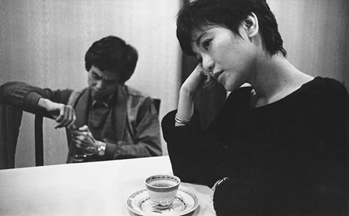 張艾嘉 導(dǎo)演、監(jiān)制、演員、歌星 攝于80年代 張艾嘉 導(dǎo)演、監(jiān)制、演員、歌星 攝于80年代